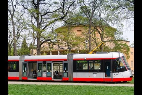 tn_cz-praha_modernised_14T_tram_3.jpg